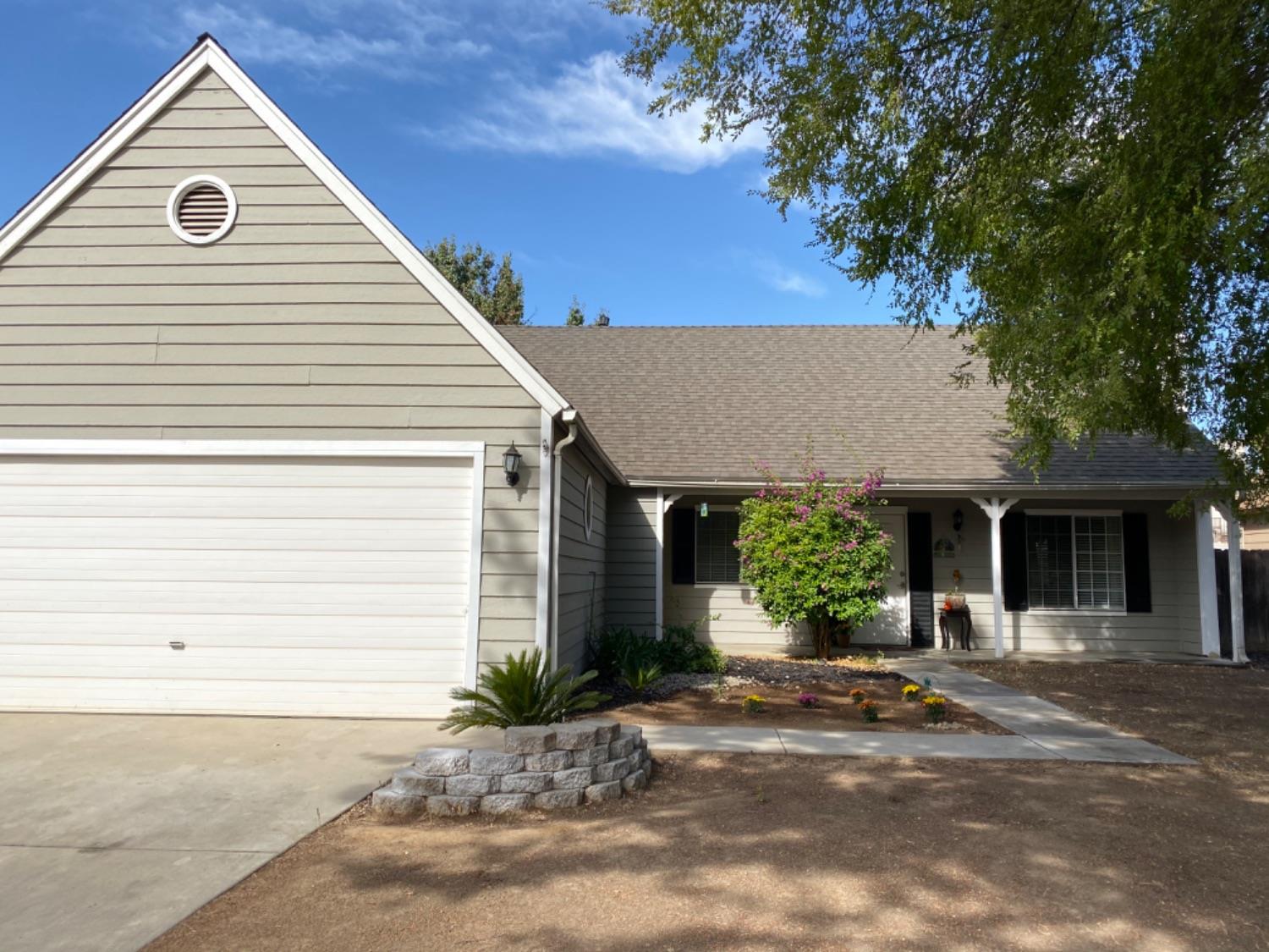5501 Silverado Avenue North, Fresno